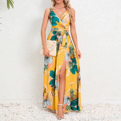 Maxikleid mit Blumenmuster und V-Ausschnitt von Andrea Serena