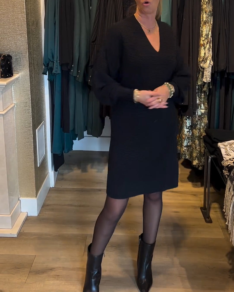 Andrea's™ | Einfarbiges Pulloverkleid mit V-Ausschnitt