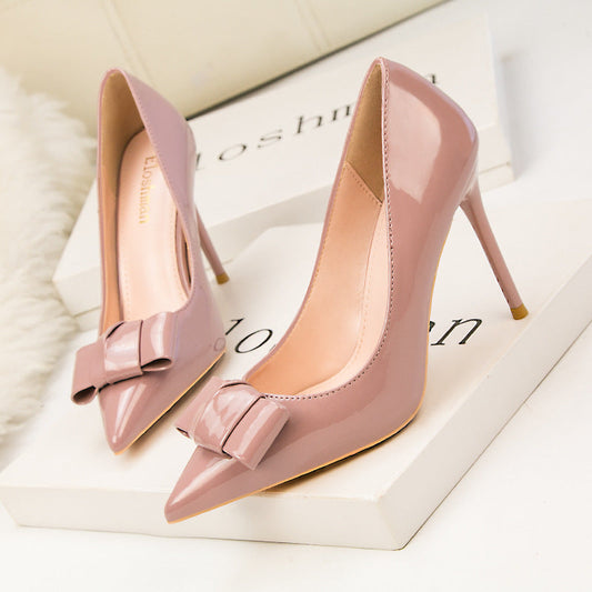 Elegant Bow Pointed Heels by Andrea Serena