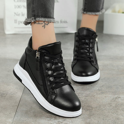 Elegante Leder-Sneaker von Andrea Serena