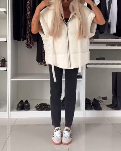 Andrea's™ | Gefütterte Jacken mit Kapuze, einfarbig, Reißverschluss und kurzen Ärmeln