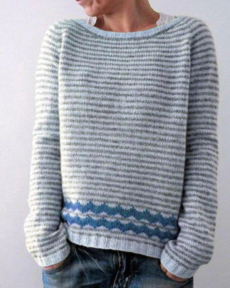 Andrea's™ | Gestreifter Strickpullover mit Wellenbordüre in Eisblau & Grau