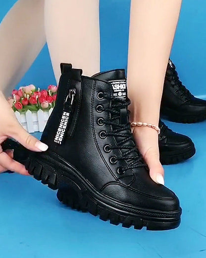 Andrea's™ | Einfarbige kurze Martin-Stiefel aus Fleece