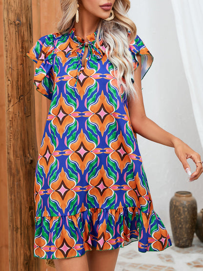 Kleid mit lebhaftem Print und Rüschen von Andrea Serena