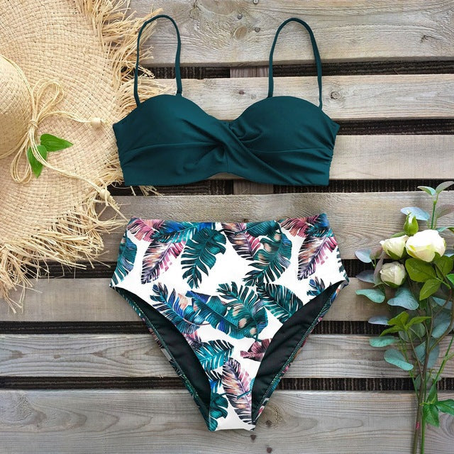 Floraler High-Waist-Bikini von Andrea Serena