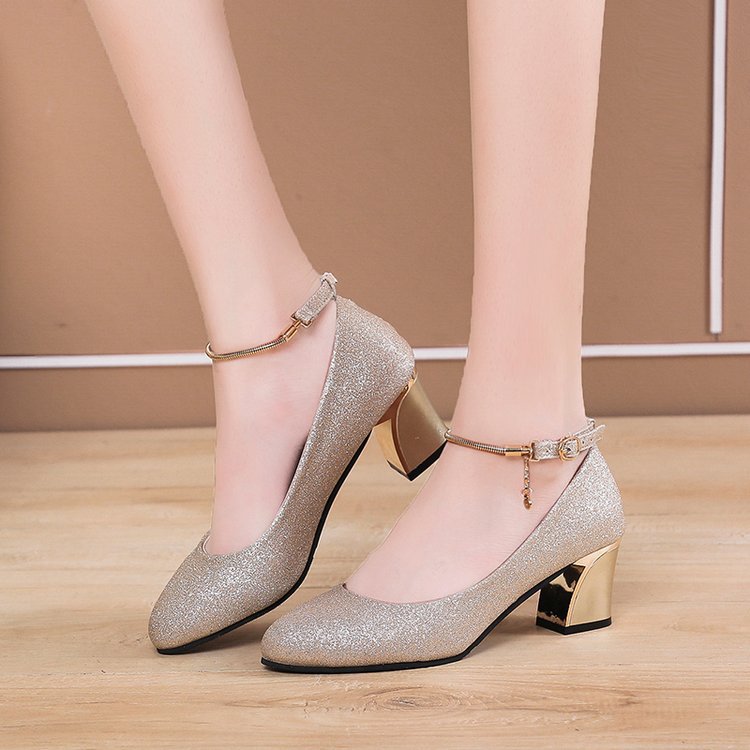 Elegant Andrea Serena Chunky Heel Pumps