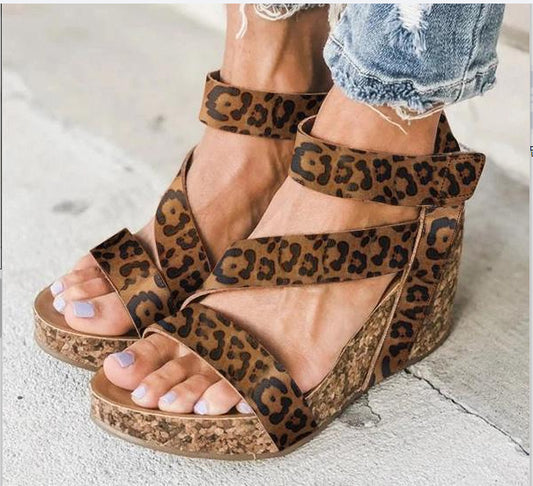 Andrea's™ | Damen Sommer-Keilsandaletten mit Klettverschluss