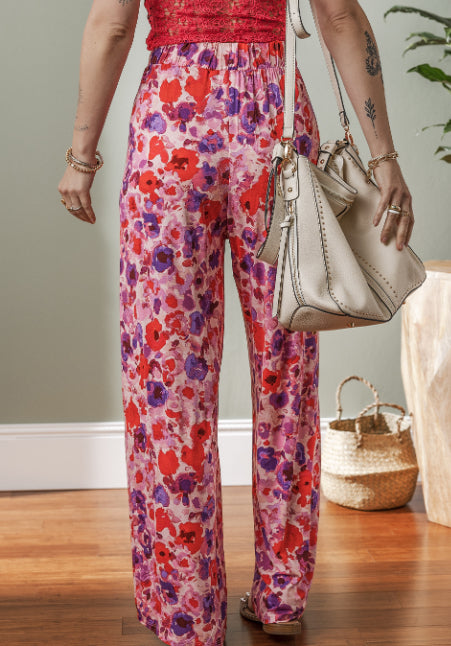 Lebhafte, hochtaillierte Hose mit Blumenmuster von Andrea Serena