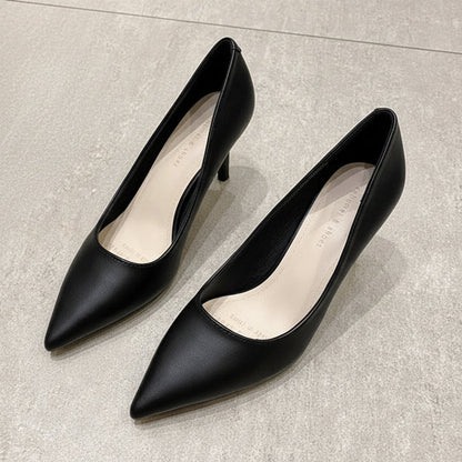 Elegante Pumps mit spitzer Zehenpartie von Andrea Serena