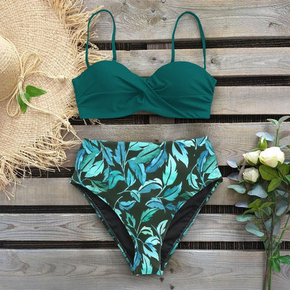 Floraler High-Waist-Bikini von Andrea Serena