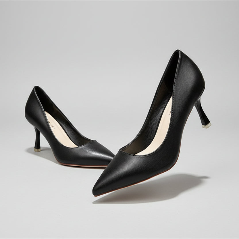 Elegante Pumps mit spitzer Zehenpartie von Andrea Serena