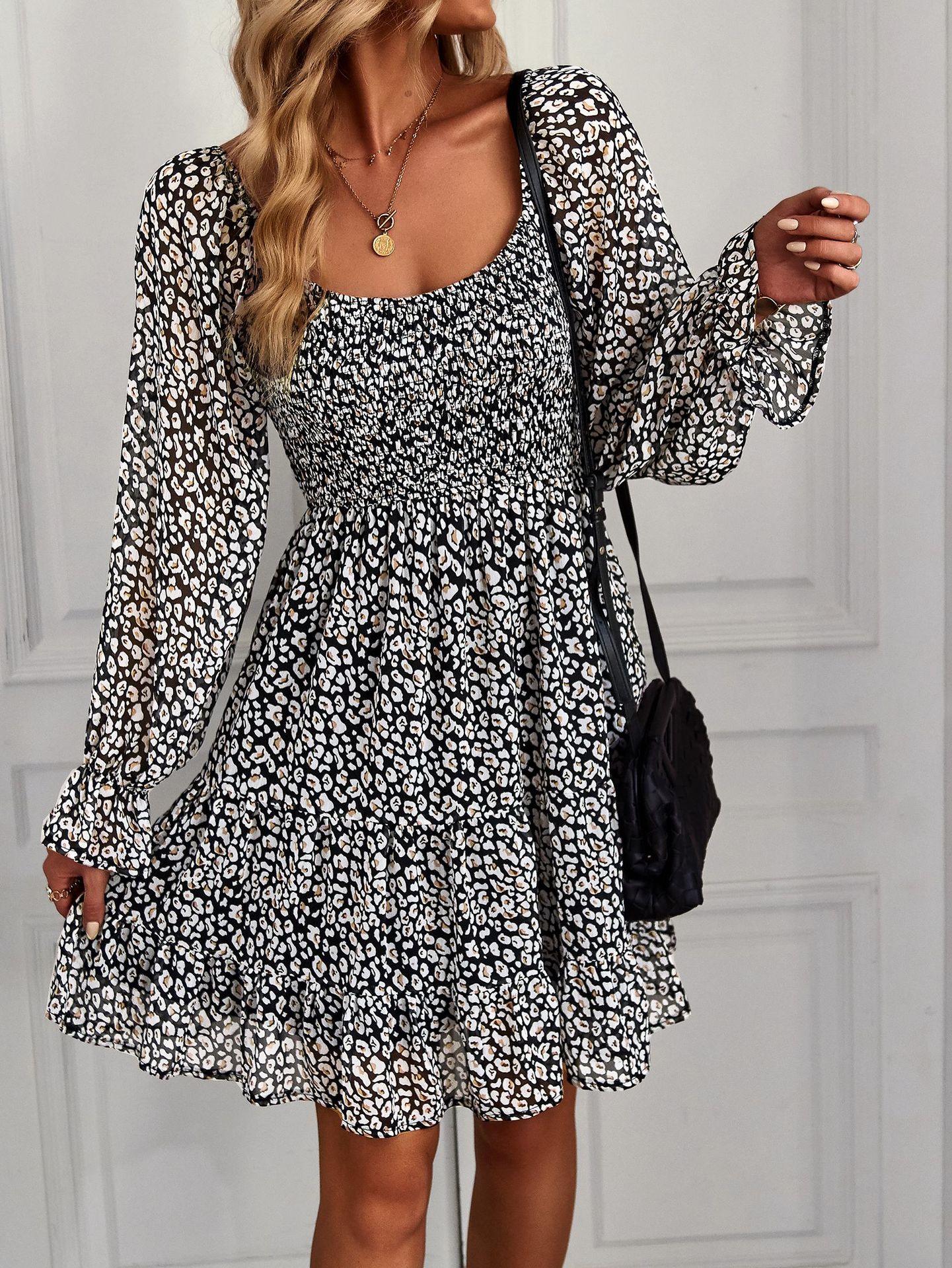 Boho-Kleid mit Blumenmuster von Andrea Serena