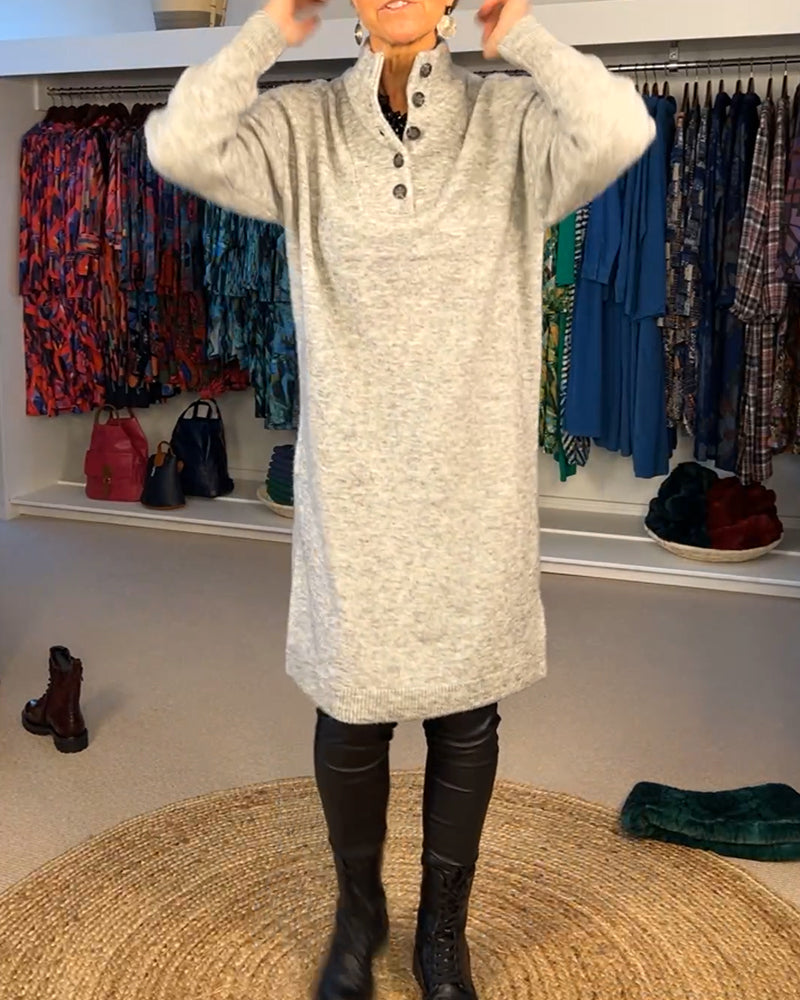 Andrea's™ | Strickkleid mit Knöpfen und Rollkragen im modischen Stil