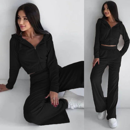 Schickes zweiteiliges Loungewear-Set von Andrea Serena