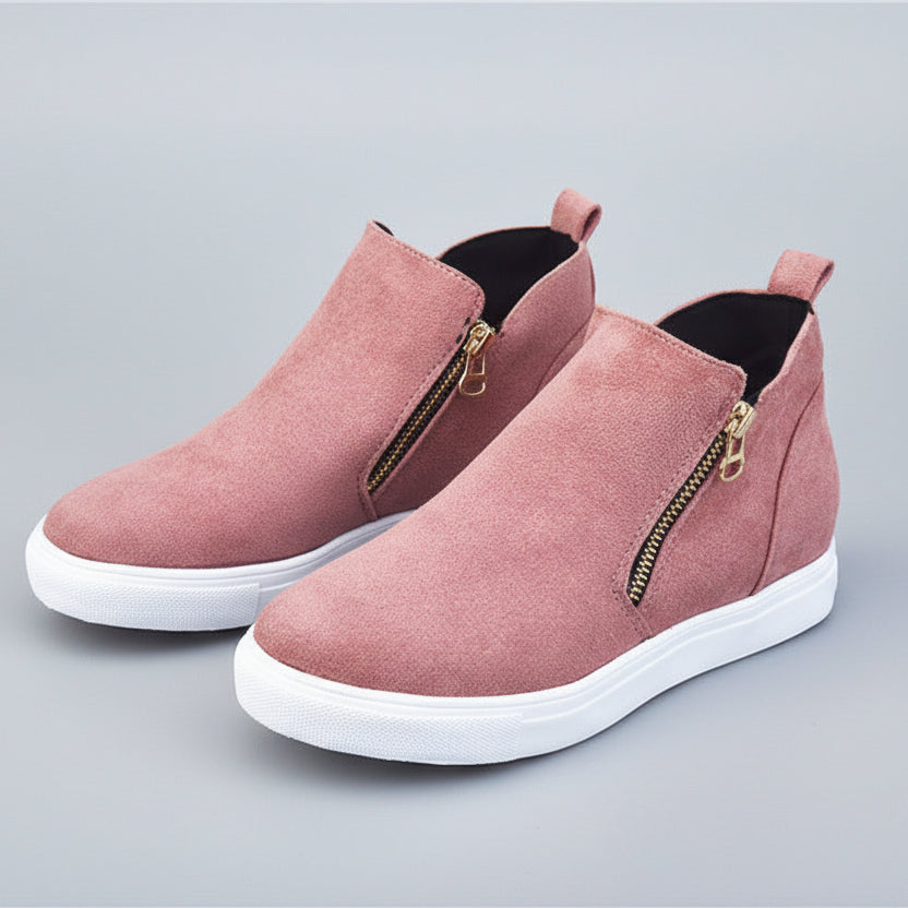 Elegante Wildleder-Ballerinas mit runder Spitze von Andrea Serena