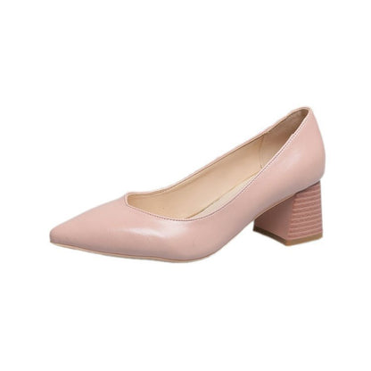 Elegante Pumps mit spitzer Zehenpartie von Andrea Serena