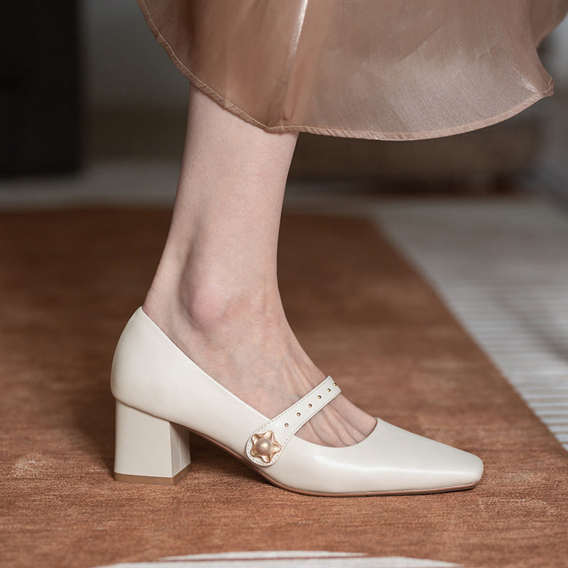 Klassische Mary Jane Heels von Andrea Serena