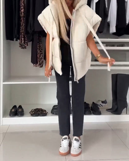 Andrea's™ | Gefütterte Jacken mit Kapuze, einfarbig, Reißverschluss und kurzen Ärmeln