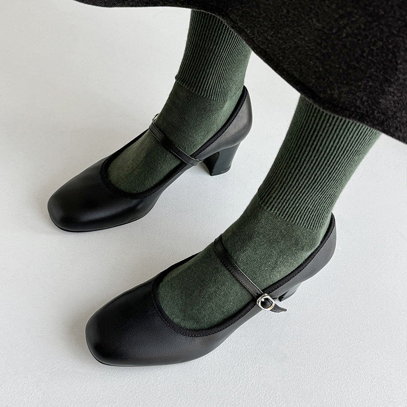 Retro Mary Jane Heels von Andrea Serena