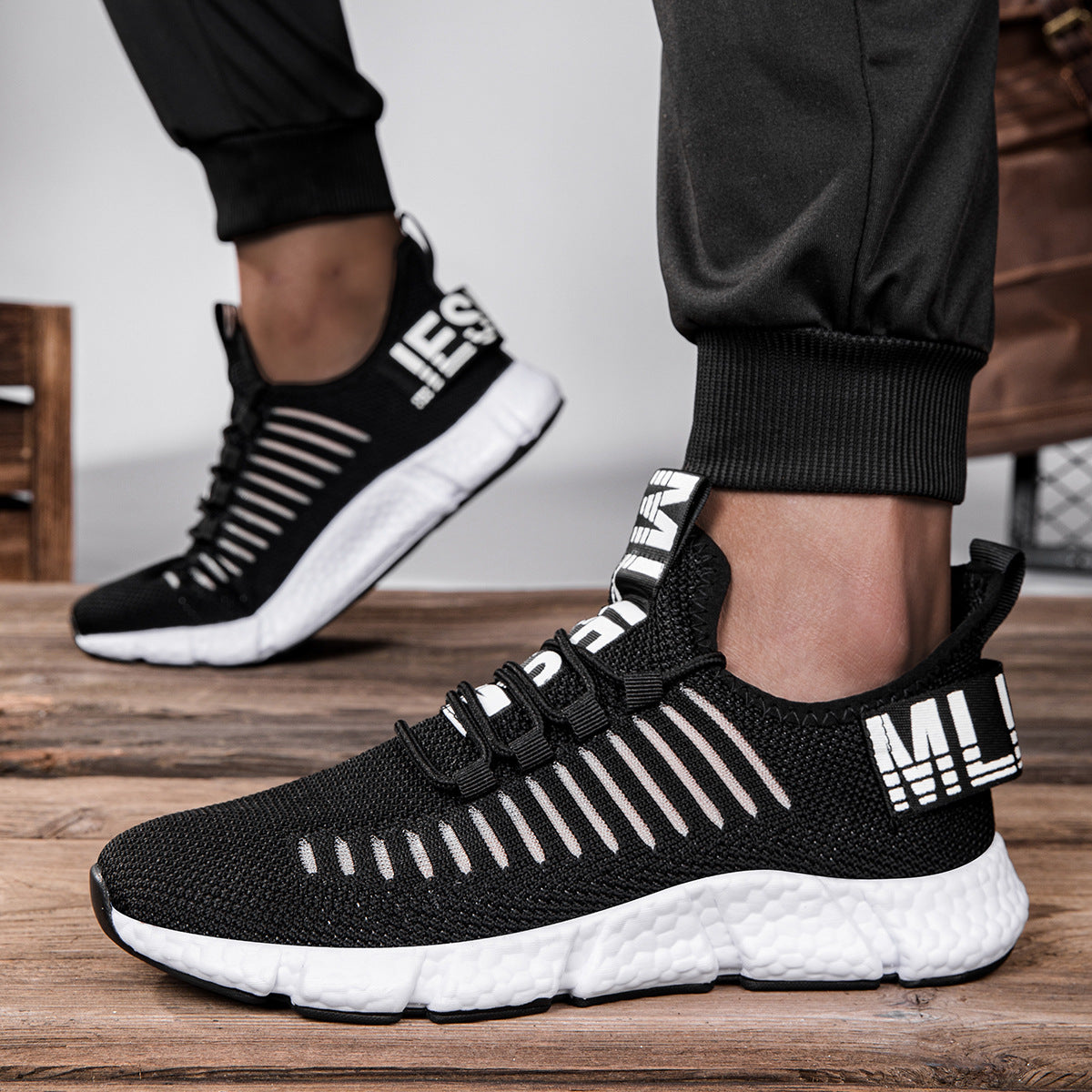 Atmungsaktive Andrea Serena Laufschuhe aus Mesh
