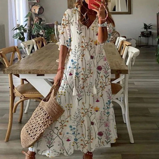 Andrea's™ | Lockeres Kleid mit V-Ausschnitt, Print, Quasten und halblangen Ärmeln