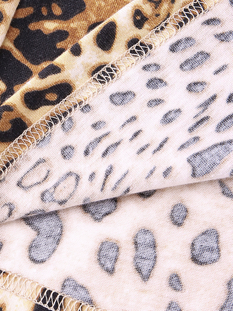 Leopardenmuster-Top mit V-Ausschnitt von Andrea Serena