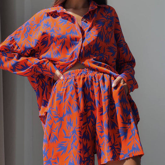 Hemden-Set mit leuchtendem Ahornblatt-Print von Andrea Serena