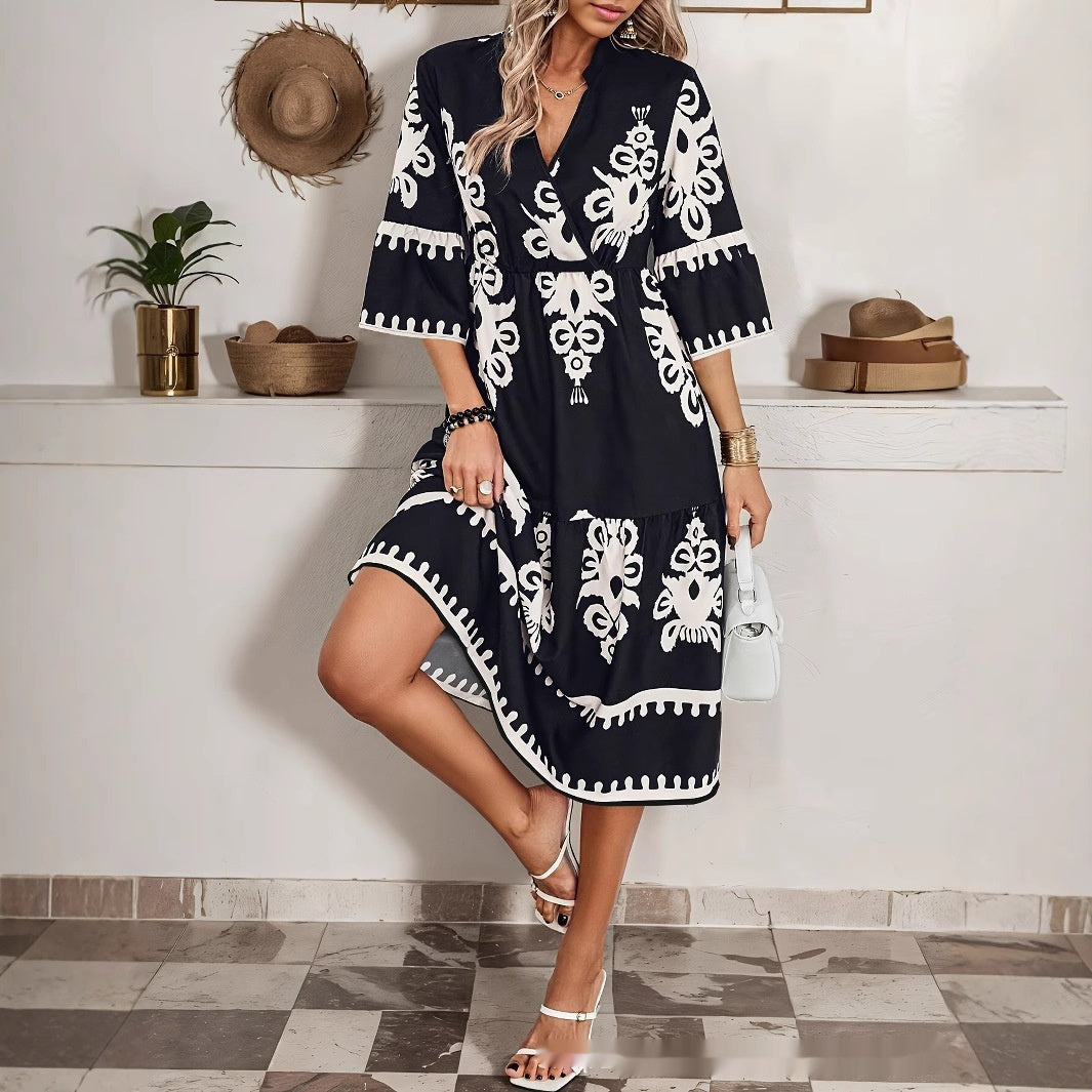 Boho-Kleid mit V-Ausschnitt von Andrea Serena