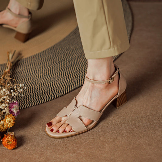 Andrea's™ | Sandalen mit Blockabsatz, Knöchelriemen und Cut-Out-Design