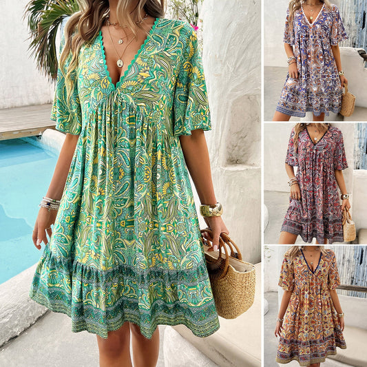 Bedrucktes Boho-Kleid mit V-Ausschnitt von Andrea Serena