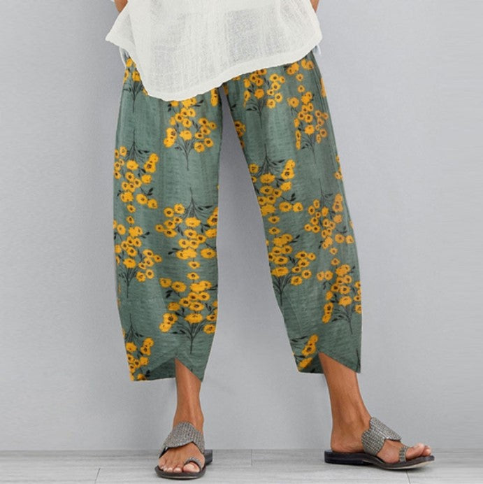 Retro-Hose mit Blumenmuster und weitem Bein von Andrea Serena