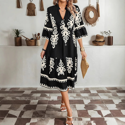 Boho-Kleid mit V-Ausschnitt von Andrea Serena