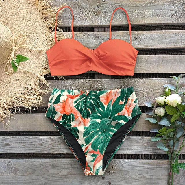 Floraler High-Waist-Bikini von Andrea Serena