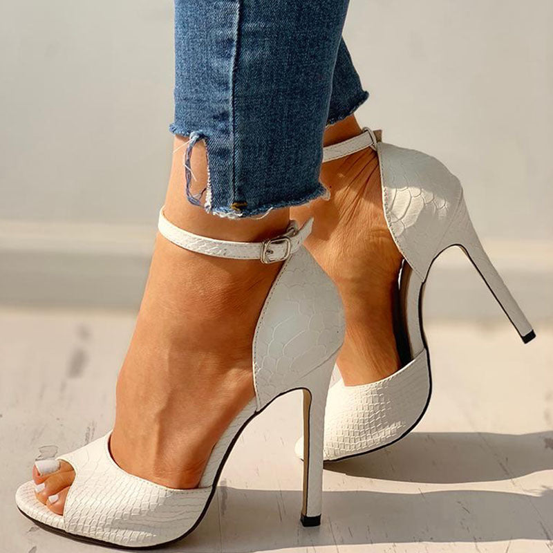 Elegante Peep-Toe-Heels von Andrea Serena