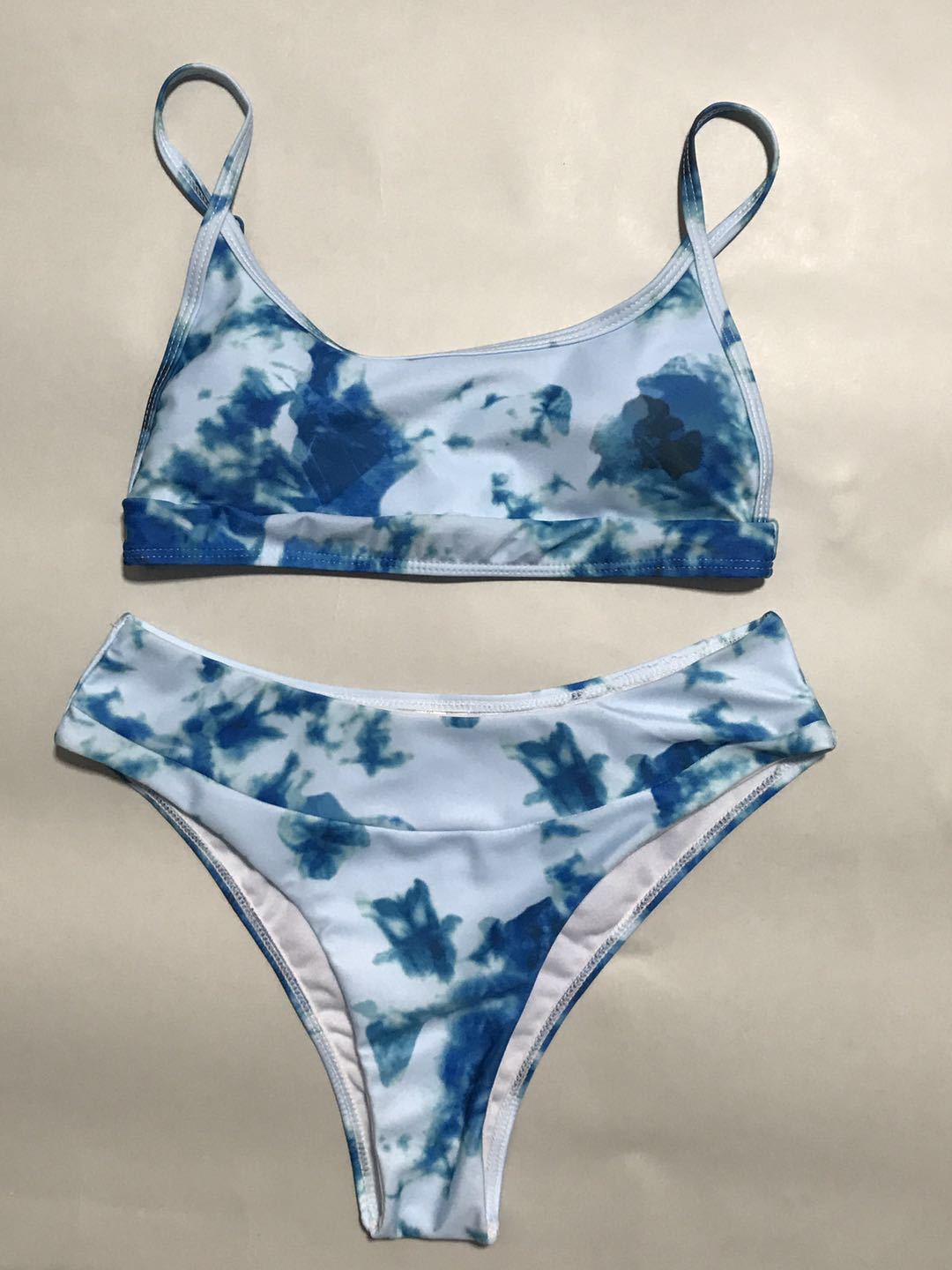Gradient High Waist Bikini von Andrea Serena