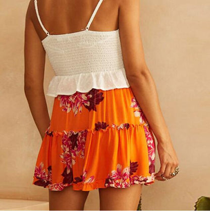 Rock mit lebhaftem Blumenmuster von Andrea Serena