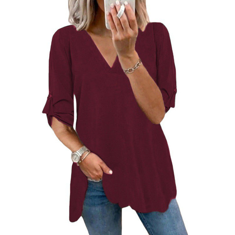 Elegantes, locker sitzendes Chiffon-Top mit V-Ausschnitt von Andrea Serena