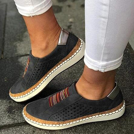 Andrea's™ | Slip-On-Sneaker mit perforiertem Design und mehrfarbigem Gummiband