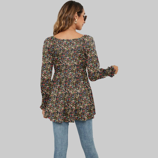 Bluse mit Blumenmuster, Puffärmeln und V-Ausschnitt von Andrea Serena