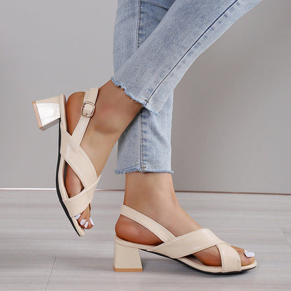 Elegante Sandalen mit Blockabsatz von Andrea Serena mit Knöchelriemen