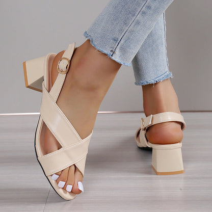 Elegante Sandalen mit Blockabsatz von Andrea Serena mit Knöchelriemen