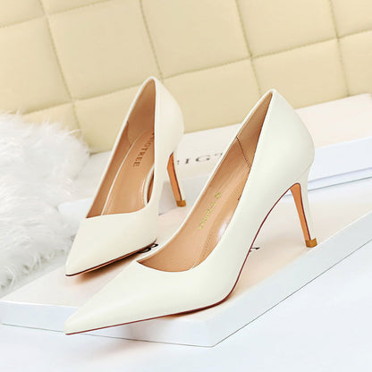Elegante spitze Stiletto-Pumps von Andrea Serena