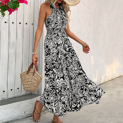Elegantes Neckholderkleid mit Blumenmuster von Andrea Serena
