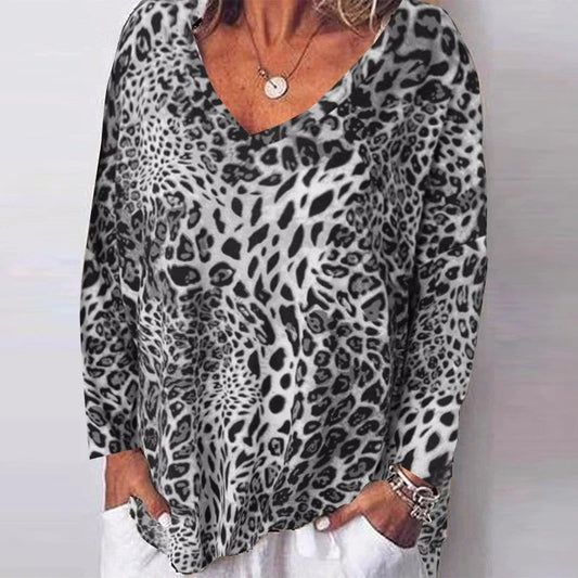 Leopardenmuster-Top mit V-Ausschnitt von Andrea Serena