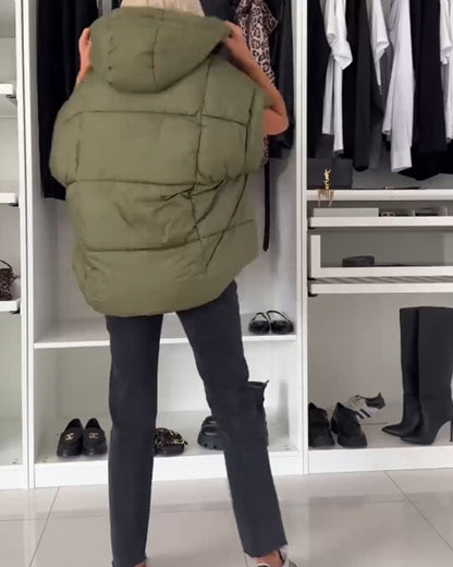 Andrea's™ | Gefütterte Jacken mit Kapuze, einfarbig, Reißverschluss und kurzen Ärmeln