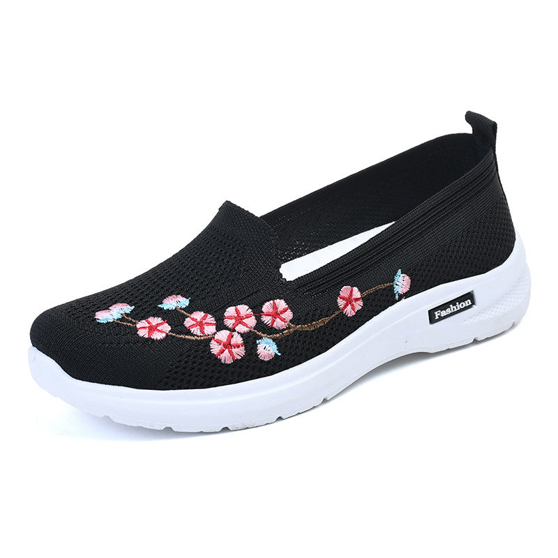 Atmungsaktive, bestickte Pumps von Andrea Serena