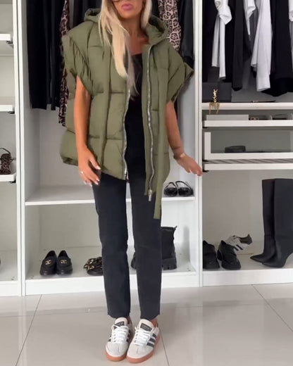 Andrea's™ | Gefütterte Jacken mit Kapuze, einfarbig, Reißverschluss und kurzen Ärmeln