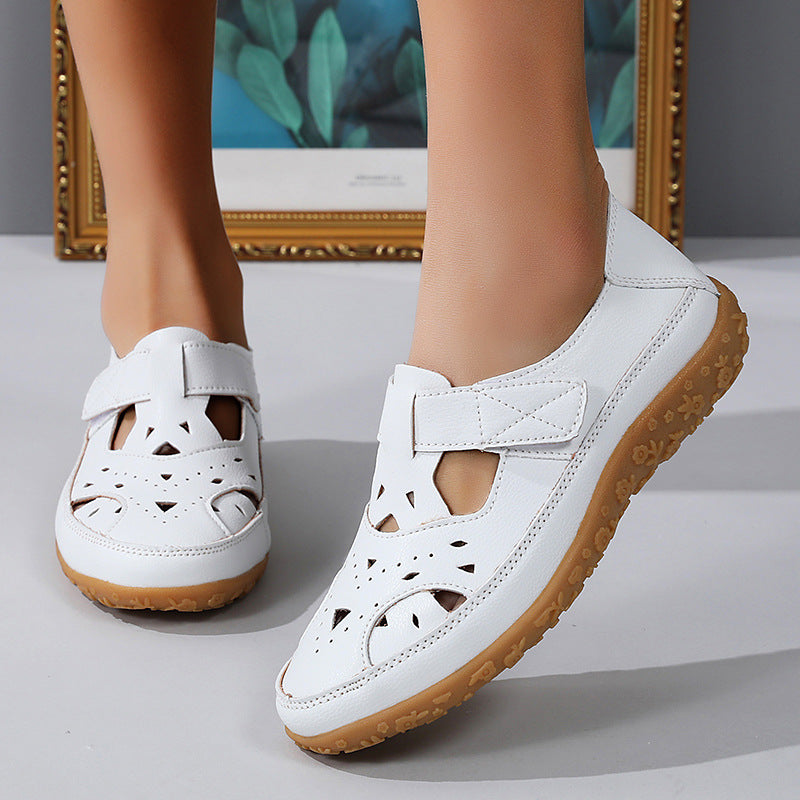 Hollowed Comfort Flat Sandals von Andrea Serena