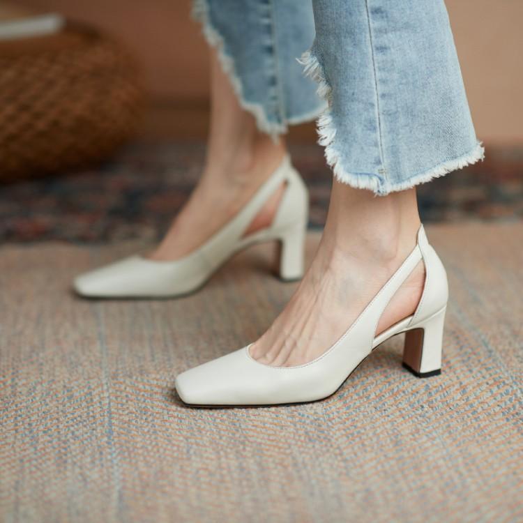 Elegante Pumps mit Blockabsatz von Andrea Serena