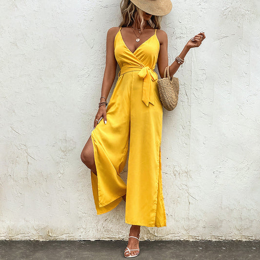 Leuchtend gelber Jumpsuit von Andrea Serena mit Bindebändern